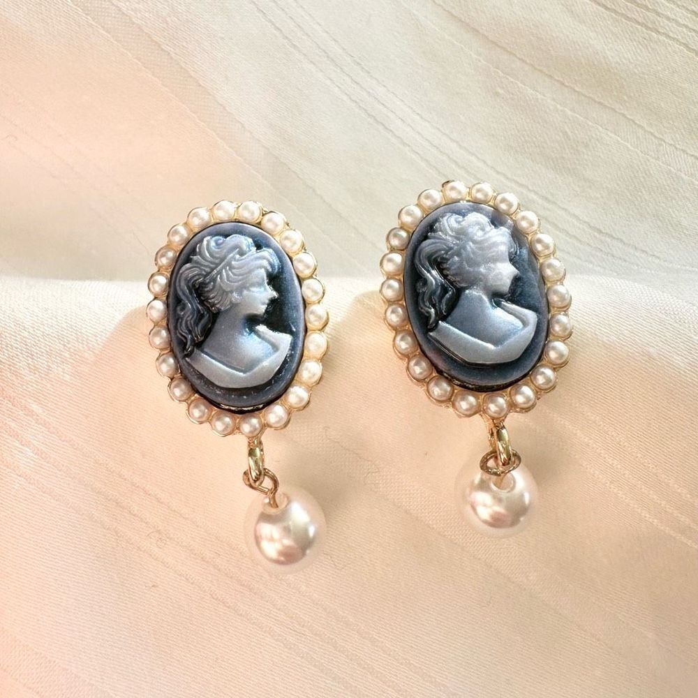 Antique style silhouette Smokey blue with dangle pearl with pearl earring - Picture 2 of 2